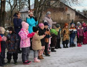 Liepziediņš svin pavasara gaidīšanas svētkus