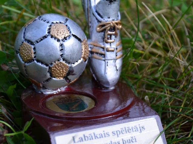 Skrundas buči aizceļo uz Pāvilostu