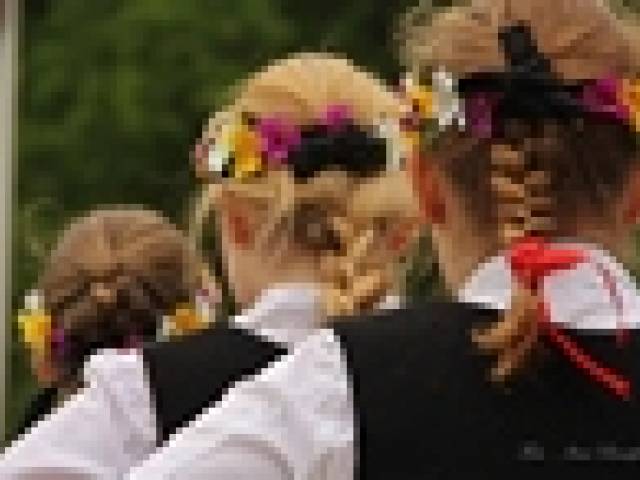 Skrundā aizvadīti bērnu deju kolektīvu svētki
