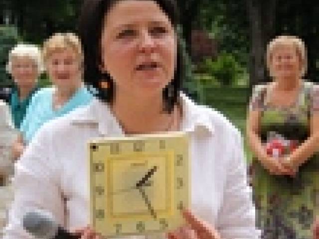 Dziesmu un deju svētku karogs uzvijas arī Skrundas novadā