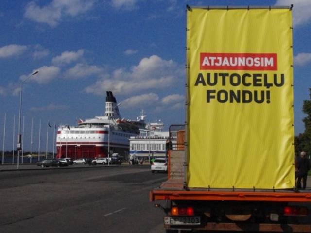 Informē par partiju nostāju Autoceļu fonda atjaunošanā