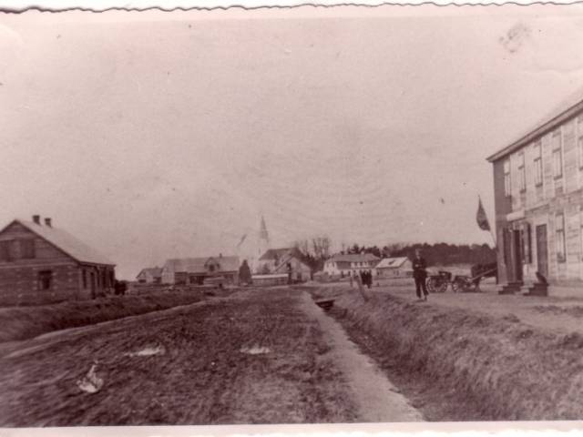 Skrundas un tās apkārtnes vēsture 100 fotogrāfijās