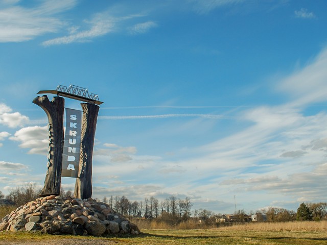 Skrunda toreiz un tagad fotogrāfijās