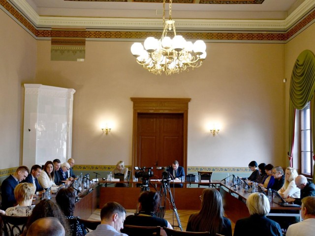 Kuldīgas novada domes priekšsēdētāju pagaidām neizdodas ievēlēt