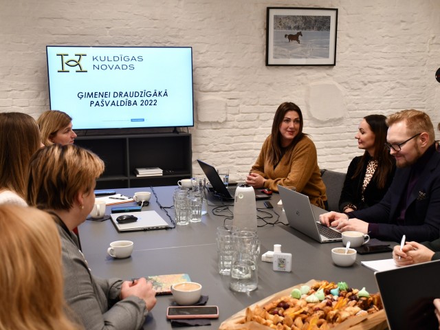 Kuldīgas novada pašvaldība ir iekļuvusi konkursa “Ģimenei draudzīgākā pašvaldība” balsojumā starp labākajiem Latvijā