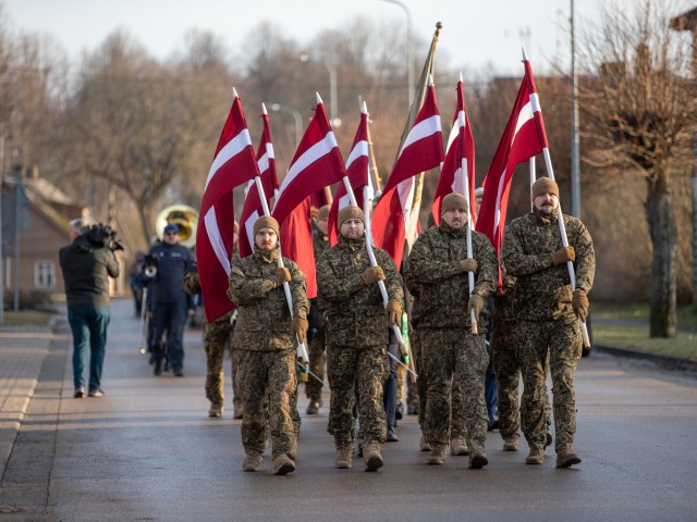 Skrundā aizvadīta Karoga diena