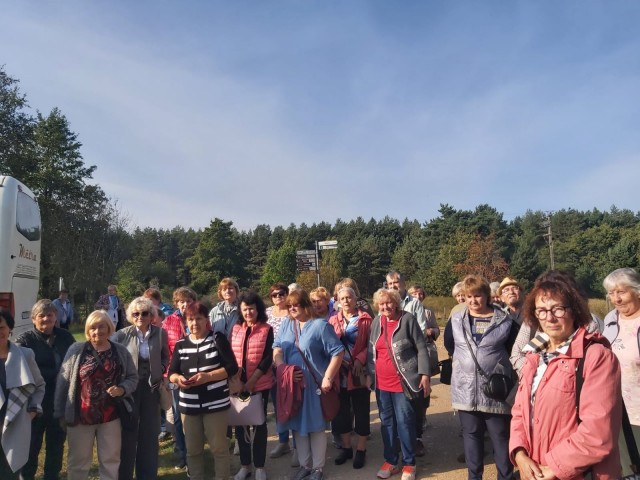 Skrundas seniori iepazīst Dienvidkurzemes novadu