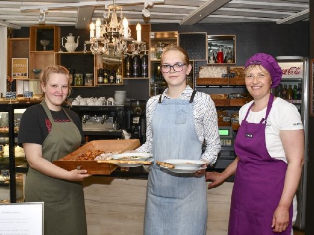 Skolēnus aicina pieteikties darbam vasarā