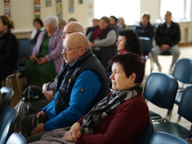 Aktīvie seniori iesaistās Skrundas dzīvē