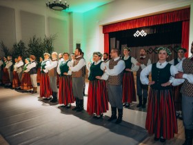 Patriotiski, tautiski un iedvesmojoši izdejots deju koncerts “Es nāku no Skrundas”