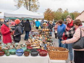 Aicinām tirgotājus un pircējus uz rudens ražas tirgu Skrundā