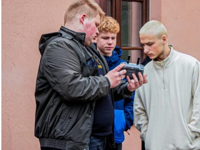 Pilnveido digitālās prasmes