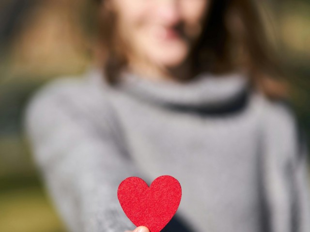 Izglītības un zinātnes ministrija aicina pieteikt pedagogus balvai “Gada sporta skolotājs 2025”