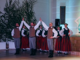 Svinēs Skrundas kultūras nama 65 gadu jubileju ar amatiermākslas kolektīvu koncertu